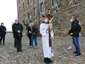 Karfreitgasliturgie und Karfreitagsprozession in Naumburg (Foto: Karl-Franz Thiede)